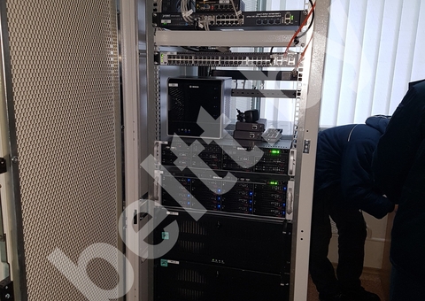 Видеонаблюдение, серверный шкаф